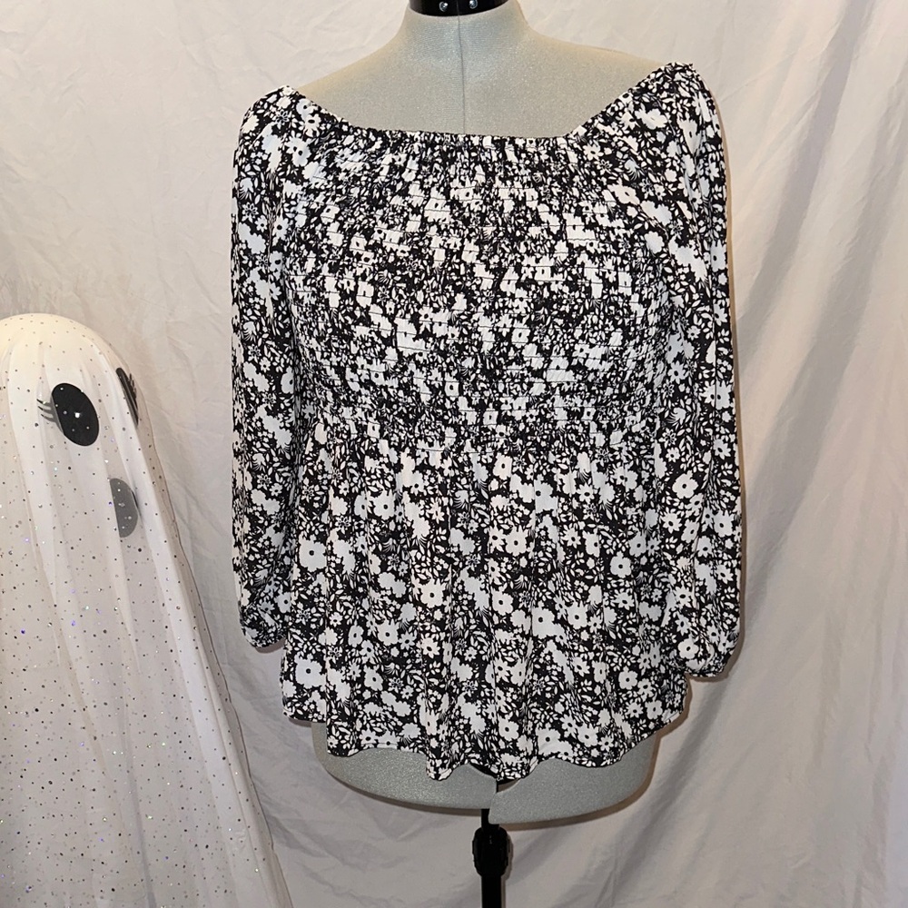 Bobeau Black and White Floral Blouse